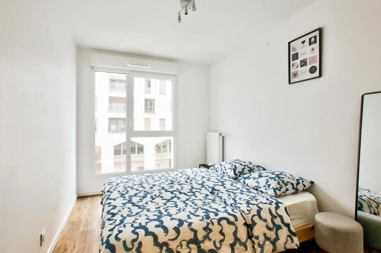 Private Room In Sharing Apartment Free Parking Bagneux  Bagneux (Hauts-de-Seine)