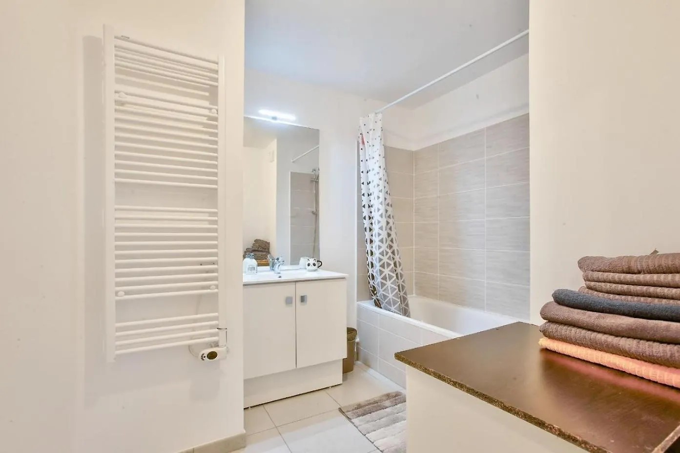 Private Room In Sharing Apartment Free Parking Bagneux  0*, Bagneux (Hauts-de-Seine) France
